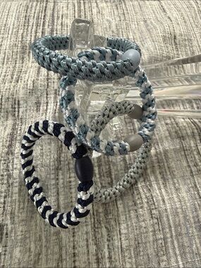 Authentic original KKNEKKI
hair ties. Set of 4
